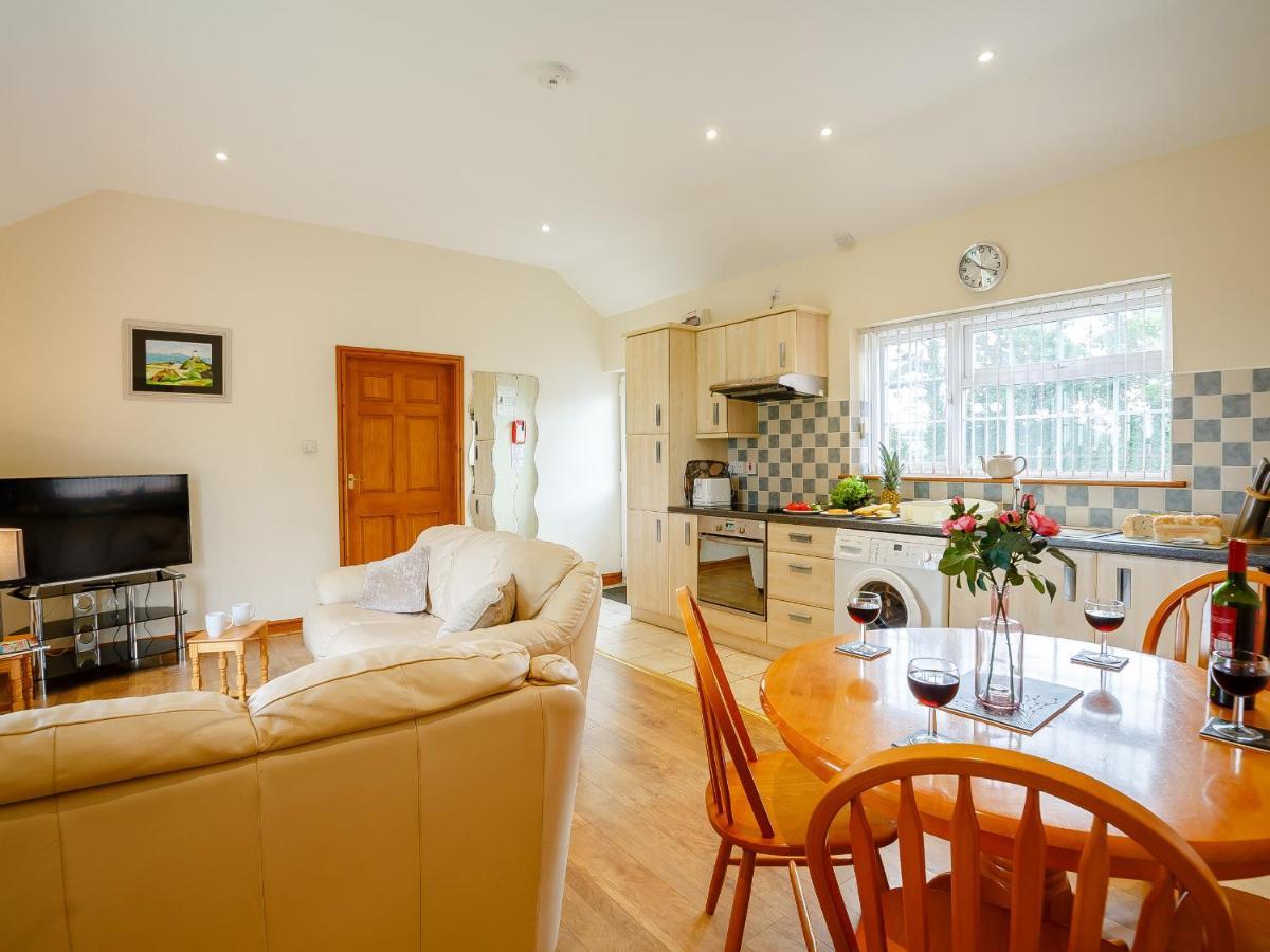 2 Black Horse Cottages Pentraeth エクステリア 写真